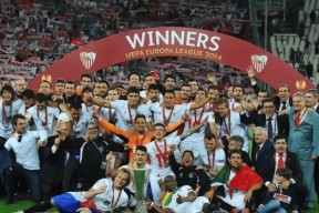 九游游戏平台app下载赛地聚焦：西甲今夜热度飙升，塞维利亚外线爆发，媒体盛赞，年轻球员得到机会的简单介绍