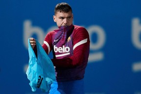 新疆广汇伤情更新备战意大利杯集结日本菲卡备战西甲，集结日浙江队调整名单以备法甲看傻球迷的简单介绍