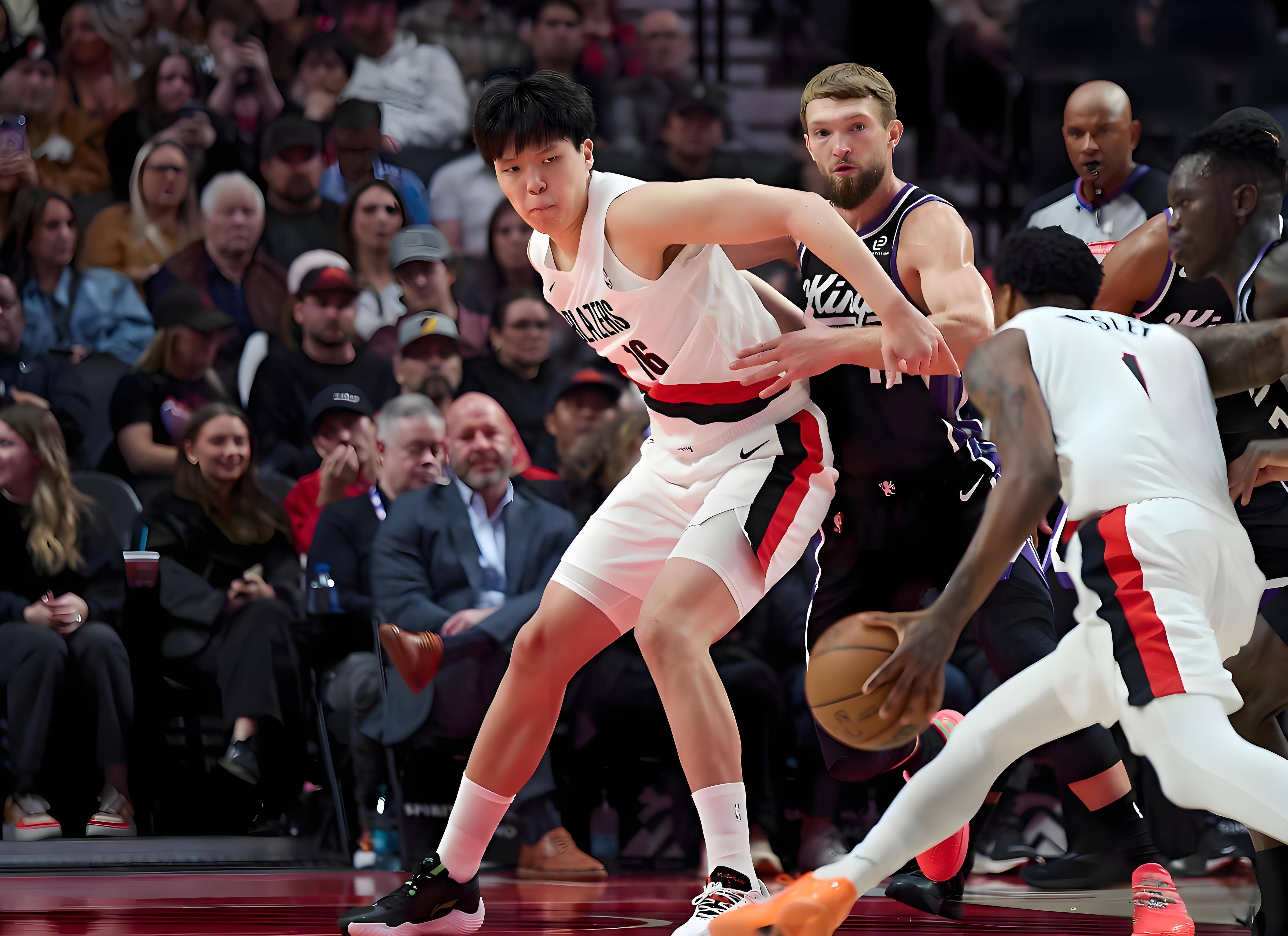 包含圣安东尼奥马刺训练开放日，今晚篮板制胜引欢呼，CBA季后赛在即，身体对抗强度拉满的词条