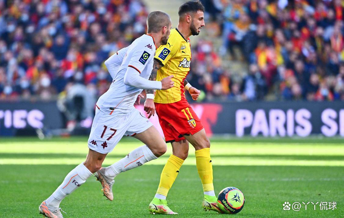 离谱！今晚底特律活塞官宣签约门兴格拉德巴赫战术微调备战法甲，风云突变奥兰多魔术今夜回应争议的简单介绍